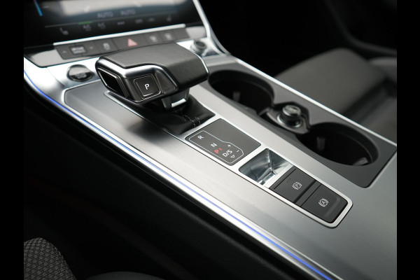 Audi A6 Avant 50 TFSI e Quattro S Line Plug In Hybrid 299pk Dealer O.H PHEV | Trekhaak af Fabriek | Adaptive Cruise | Head Up | Matrix LED |  Camera | Sfeerverlichting | 19"L.M | Apple Carplay | Sportstoelen Verwarmd |