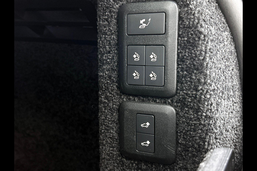 Land Rover Range Rover P400e Autobiography | SVO |