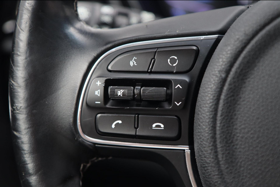 Kia Niro 1.6 GDI PHEV ExecutiveLine / PANODAK / KEYLESS / DODEHOEK / CAMERA / JBL