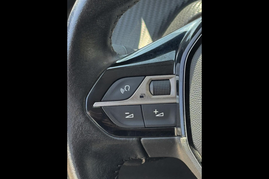 Peugeot 208 1.2 PureTech Active Pack - Apple CarPlay/Navigatie I Airco I Sport velgen I LED I PDC I 56.000 KM - Dealer onderhouden