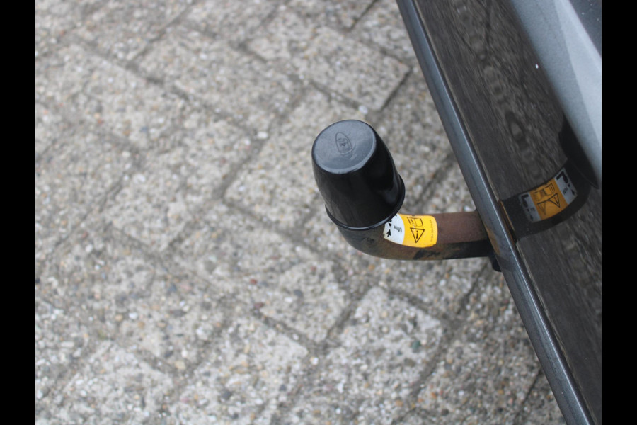 Ford FOCUS Wagon 1.5 EcoBoost ST Line Business | ELEKTRISCH SCHUIFDAK | TREKHAAK |