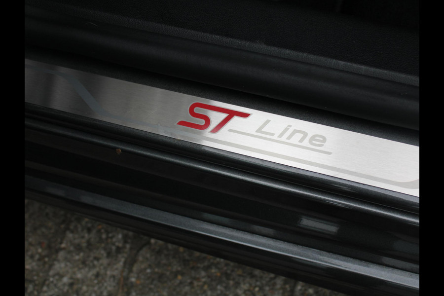 Ford FOCUS Wagon 1.5 EcoBoost ST Line Business | ELEKTRISCH SCHUIFDAK | TREKHAAK |