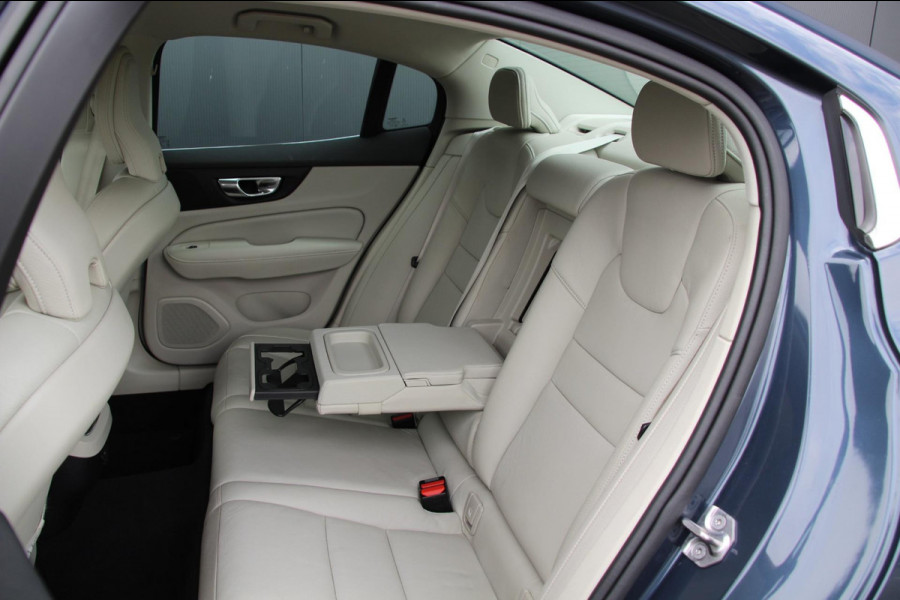 Volvo S60 2.0 B3 Inscription Trekhaak | AUTOPILOT | BLIS | Leder |