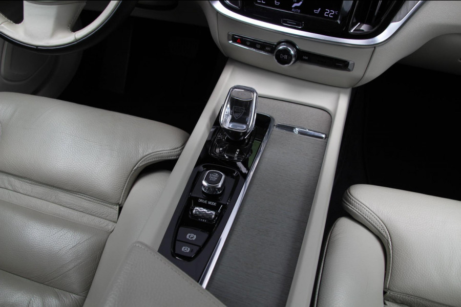 Volvo S60 2.0 B3 Inscription Trekhaak | AUTOPILOT | BLIS | Leder |