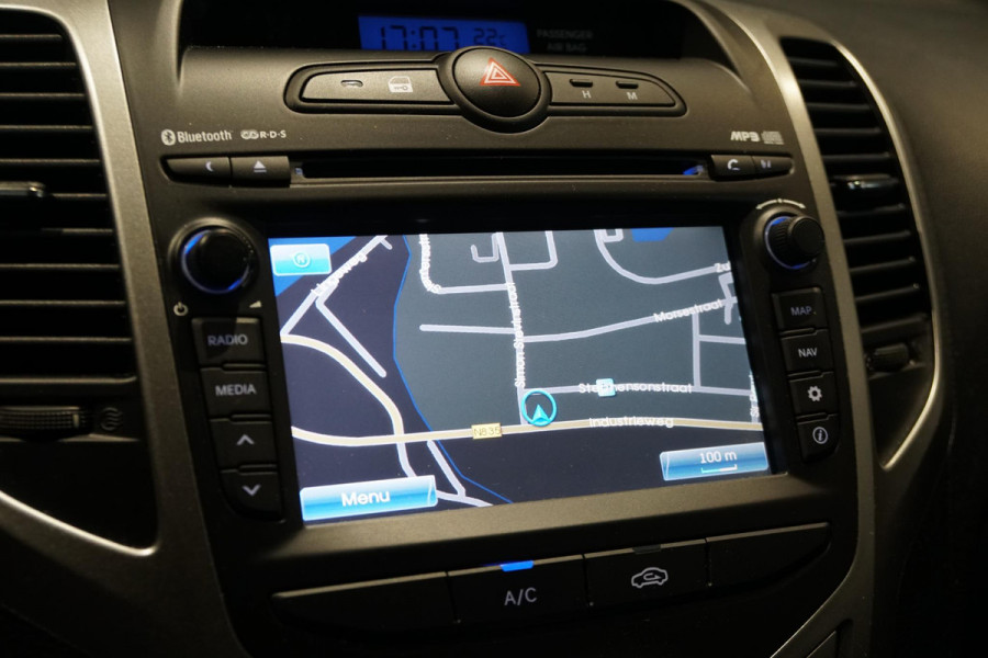Hyundai ix20 1.4i Go! + CAMERA / TREKHAAK