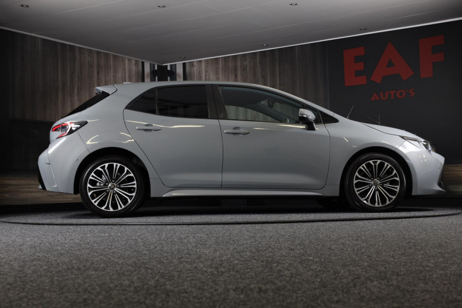Toyota Corolla 1.8 Hybrid Business Plus / Aut / Camera / Acc / Lane Assist / Dode Hoek / Massage / Stoelverkoeling / Led / 17 Inch