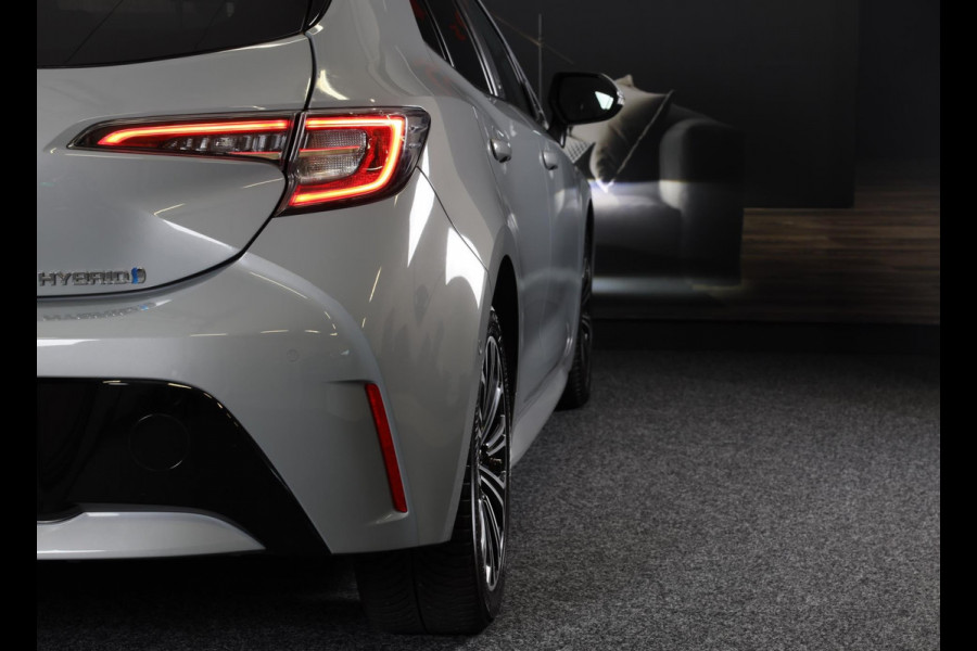Toyota Corolla 1.8 Hybrid Business Plus / Aut / Camera / Acc / Lane Assist / Dode Hoek / Massage / Stoelverkoeling / Led / 17 Inch