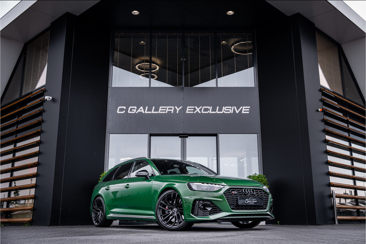 Audi RS4 Avant 2.9 TFSI quattro - Panorama | B&O | Carbon | Elek. Trekhaak | Massage Audi RS4 Avant 2.9 TFSI quattro - Panorama | B&O | Carbon | Elek. Trekhaak | Massage