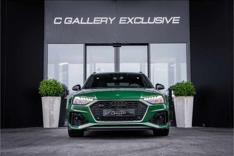 Audi RS4 Avant 2.9 TFSI quattro - Panorama | B&O | Carbon | Elek. Trekhaak | Massage