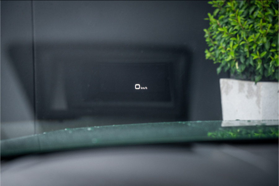 Audi RS4 Avant 2.9 TFSI quattro - Panorama | B&O | Carbon | Elek. Trekhaak | Massage