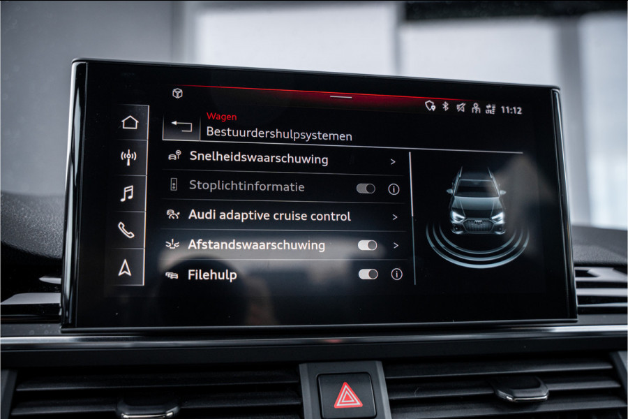 Audi RS4 Avant 2.9 TFSI quattro - Panorama | B&O | Carbon | Elek. Trekhaak | Massage