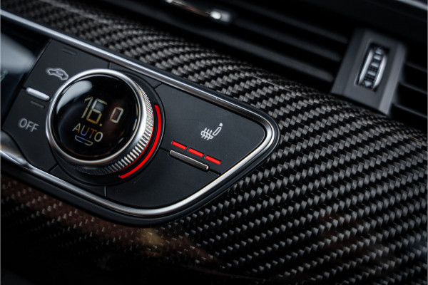 Audi RS4 Avant 2.9 TFSI quattro - Panorama | B&O | Carbon | Elek. Trekhaak | Massage