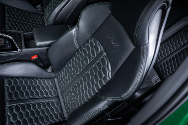 Audi RS4 Avant 2.9 TFSI quattro - Panorama | B&O | Carbon | Elek. Trekhaak | Massage