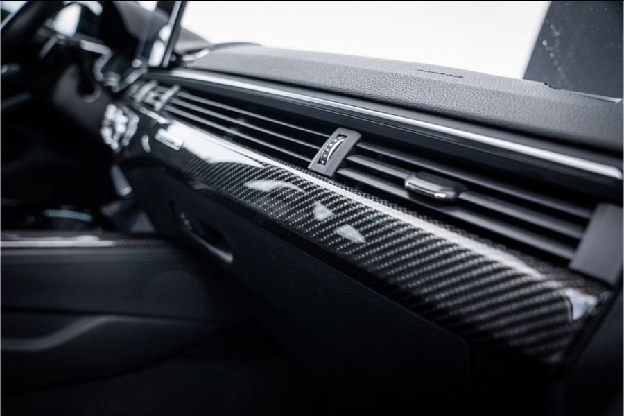 Audi RS4 Avant 2.9 TFSI quattro - Panorama | B&O | Carbon | Elek. Trekhaak | Massage
