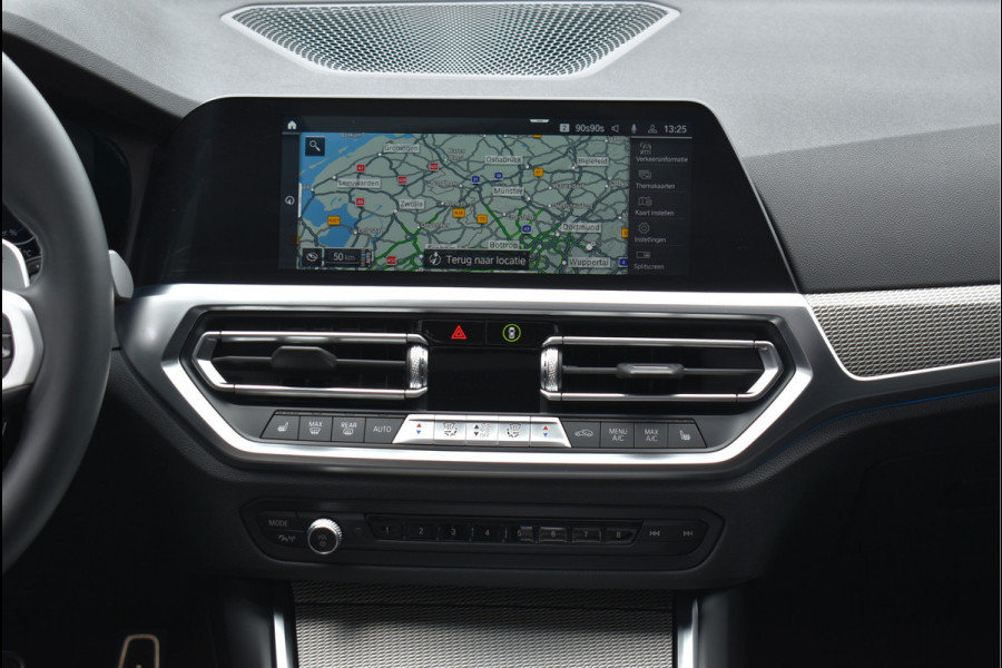 BMW 3 Serie Touring 330e M-Sport 292 Pk Individual Dravit Grijs Metallic Pano Navi Leder Laser Trekhaak Head-Up 19 Inch