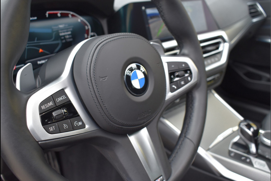 BMW 3 Serie Touring 330e M-Sport 292 Pk Individual Dravit Grijs Metallic Pano Navi Leder Laser Trekhaak Head-Up 19 Inch