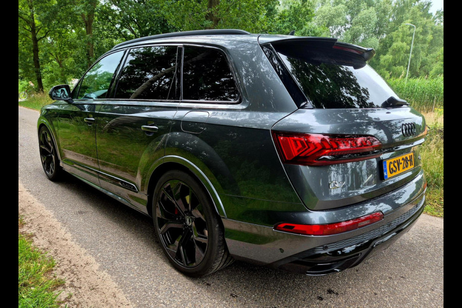 Audi Q7 60 TFSI e quattro Competition . Head-up . Sportstoelen. Panodak