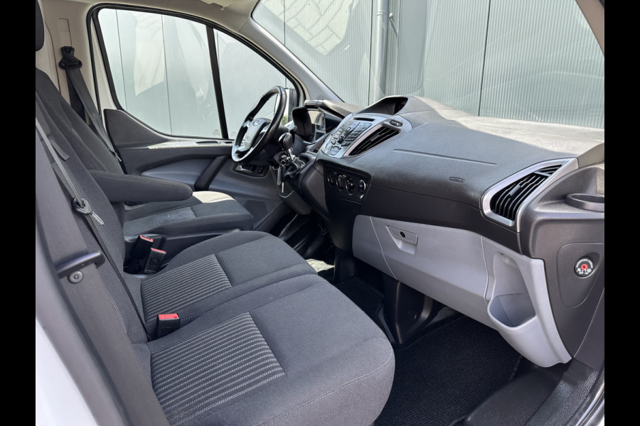 Ford Transit Custom 2.0 TDCI / L1H1 / 1e EIG. / TREKHAAK / INRICHTING / AIRCO / CRUISE / PDC / 3-ZITS