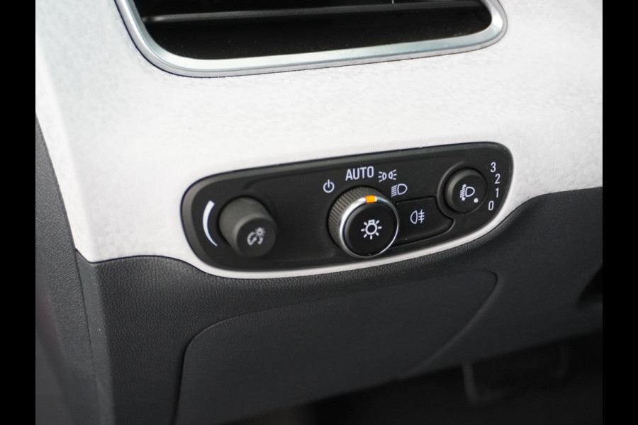 Opel Ampera-E 65 kWh Carplay/Android Auto Business Executive Ecc Stoelverwarming PDC DAB Bluetooth Connected services Cruise Control Keyless Led Regen-Licht Sensor
