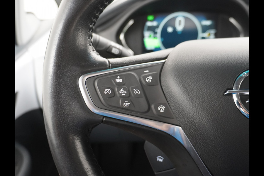 Opel Ampera-E 65 kWh Carplay/Android Auto Business Executive Ecc Stoelverwarming PDC DAB Bluetooth Connected services Cruise Control Keyless Led Regen-Licht Sensor