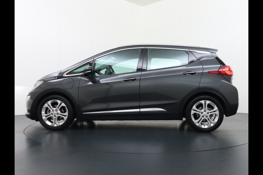 Opel Ampera-E 65 kWh Carplay/Android Auto Business Executive Ecc Stoelverwarming PDC DAB Bluetooth Connected services Cruise Control Keyless Led Regen-Licht Sensor