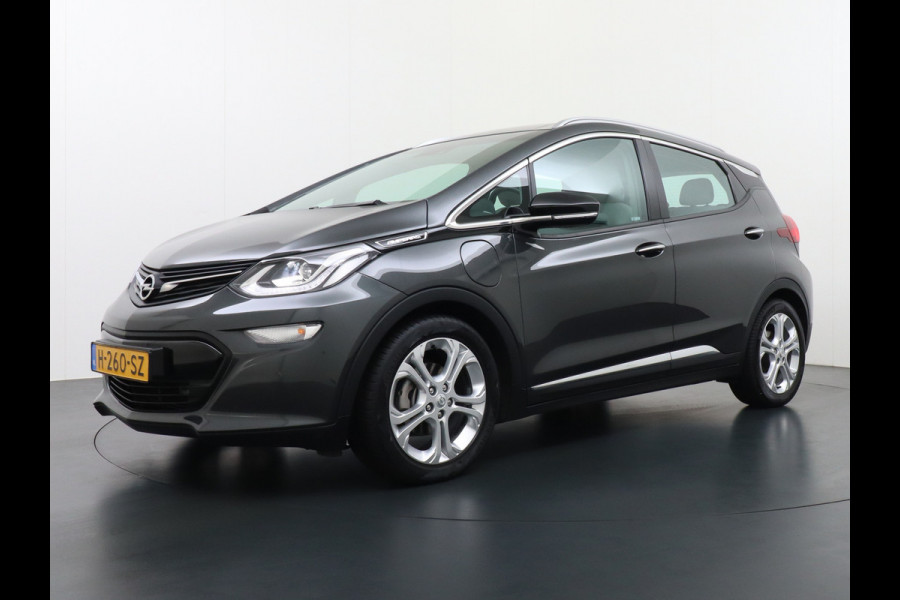 Opel Ampera-E 65 kWh Carplay/Android Auto Business Executive Ecc Stoelverwarming PDC DAB Bluetooth Connected services Cruise Control Keyless Led Regen-Licht Sensor
