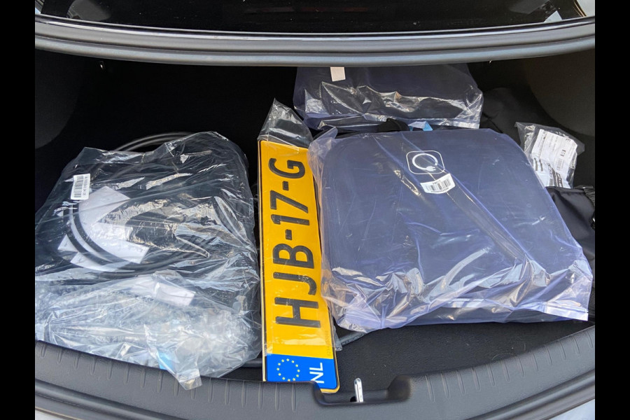 Mercedes-Benz CLE Coupé 300 AMG/PANO/BURMESTER/5500KM!/SFEER/BTW