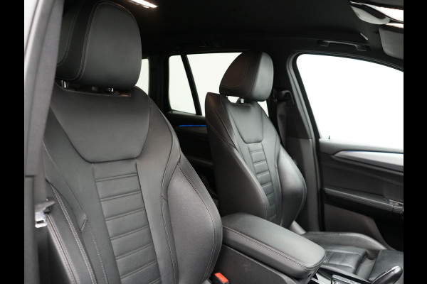 BMW X3 xDrive30e Sportline Plug in Hybrid | PHEV | Trekhaak af Fabriek | Camera | Lederen Sportstoelen Memory | 20"L.M | Apple Carplay | Stuurverwaming | Sfeerverlichting | Navi Prof |