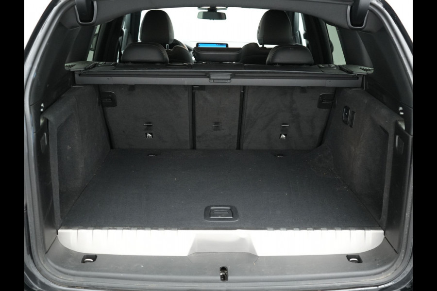 BMW X3 xDrive30e Sportline Plug in Hybrid | PHEV | Trekhaak af Fabriek | Camera | Lederen Sportstoelen Memory | 20"L.M | Apple Carplay | Stuurverwaming | Sfeerverlichting | Navi Prof |