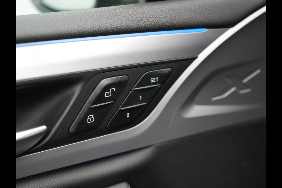 BMW X3 xDrive30e Sportline Plug in Hybrid | PHEV | Trekhaak af Fabriek | Camera | Lederen Sportstoelen Memory | 20"L.M | Apple Carplay | Stuurverwaming | Sfeerverlichting | Navi Prof |