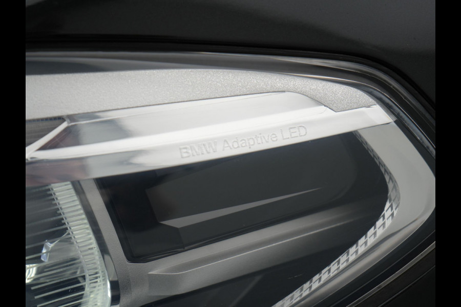 BMW X3 xDrive30e Sportline Plug in Hybrid | PHEV | Trekhaak af Fabriek | Camera | Lederen Sportstoelen Memory | 20"L.M | Apple Carplay | Stuurverwaming | Sfeerverlichting | Navi Prof |