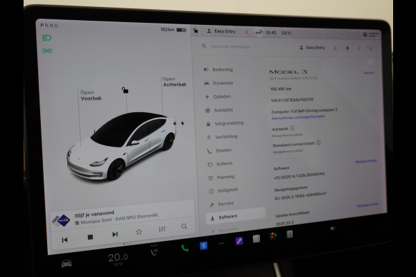 Tesla Model 3 RWD SR+ 60kWh 325PK FSD 3-Computer 18" AutoPilot Leder PanoDak Adaptive-Cruise Lmv Camera's Elektr.-Stuur+Stoelen+Spiegels+Geheu Navi LED Comfortstoelen ACC DAB Voorverwarmen interieur via App Keyless via Telefoonsleutel One-Pedal-Drive Origineel Nederlandse auto tot 11kw laden thuis! 1.584kg licht!