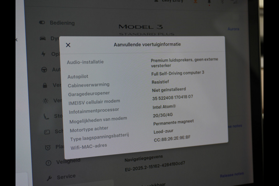 Tesla Model 3 RWD SR+ 60kWh 325PK FSD 3-Computer 18" AutoPilot Leder PanoDak Adaptive-Cruise Lmv Camera's Elektr.-Stuur+Stoelen+Spiegels+Geheu Navi LED Comfortstoelen ACC DAB Voorverwarmen interieur via App Keyless via Telefoonsleutel One-Pedal-Drive Origineel Nederlandse auto tot 11kw laden thuis! 1.584kg licht!