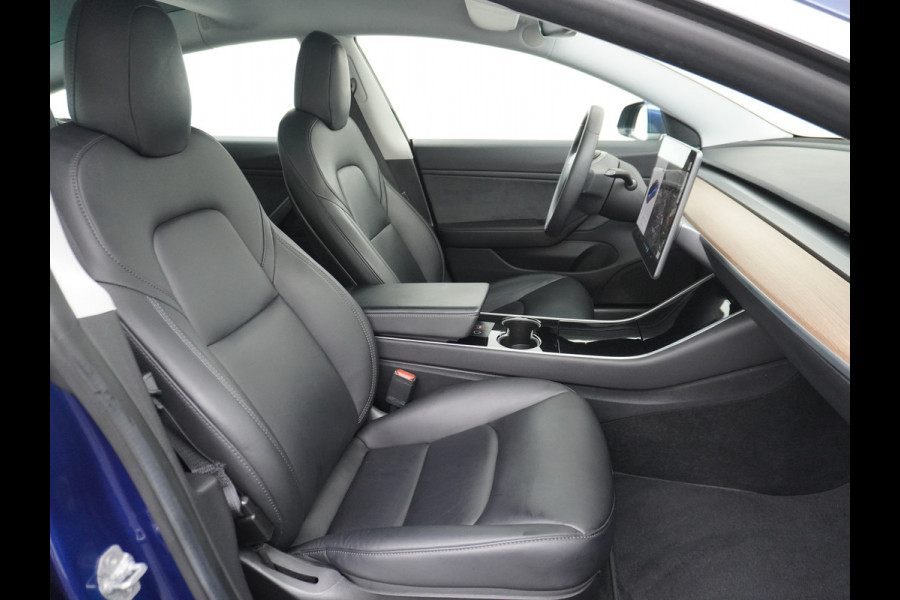 Tesla Model 3 Long Range AWD 75kWh 463PK FSD-3 Computer Premium Audio 4wd AutoPilot Panoramadak Camera's Leer Adaptive-Cruise-Control+Stop&Go  Stoel en achterbank verwarming Electr.Stoelen+Memory+Easy-Entry WiFi 1e Eigenaar Org. Nederlandse Auto Garantie op Accu/Motor tot 18-09-2027/192.000km