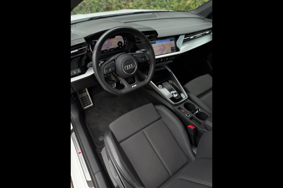Audi A3 Sportback 40 TFSI e S-Line Panorama CarPlay