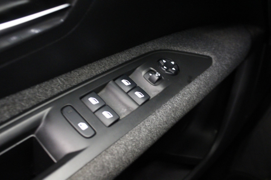 Peugeot 3008 1.2 PureTech Active |Navi|Carplay|