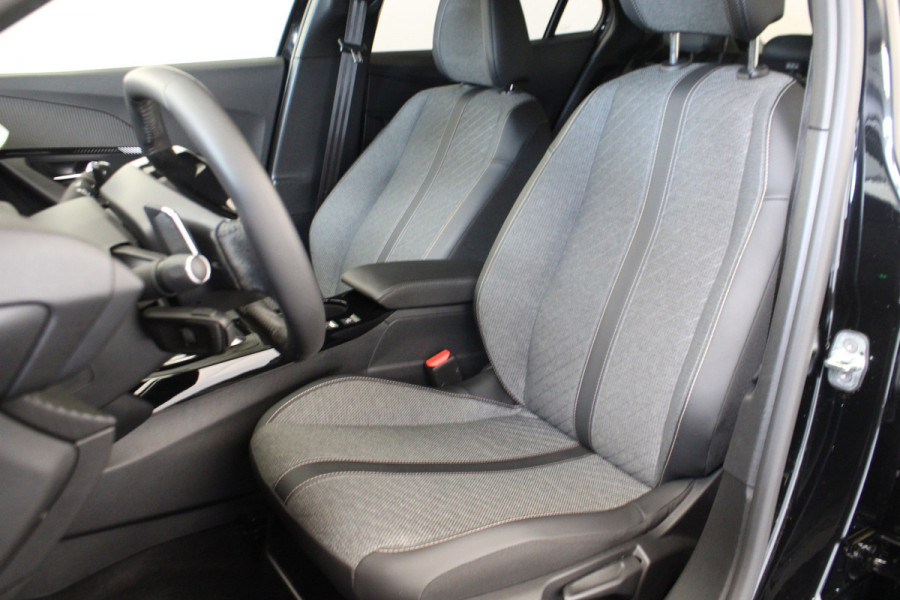 Peugeot 2008 1.2 PureTech 130 Allure |Navi|Camera|