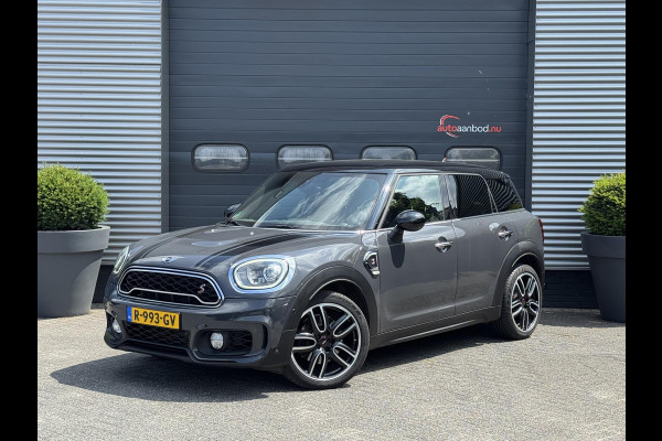MINI Countryman 2.0 Cooper S Chili JCW | Navigatie | Cruise Control | Parkeersensoren | 19 Inch Lichtmetalen Velgen |