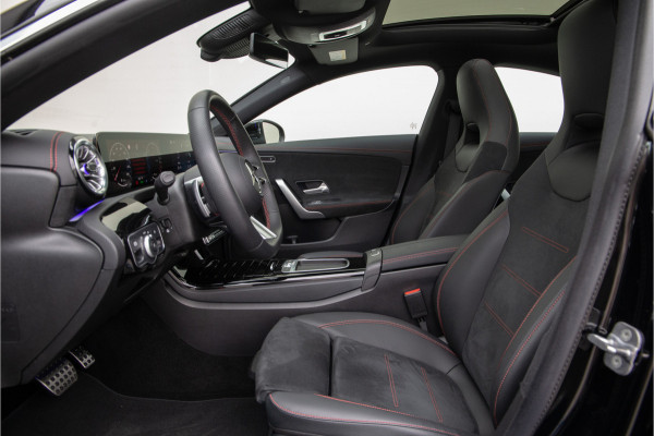Mercedes-Benz CLA-Klasse 250 e AMG Premium, Facelift, Panorama, Key-Less, Sfeerverlichting, Hybrid 2024