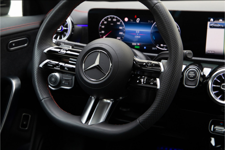 Mercedes-Benz CLA-Klasse 250 e AMG Premium, Facelift, Panorama, Key-Less, Sfeerverlichting, Hybrid 2024