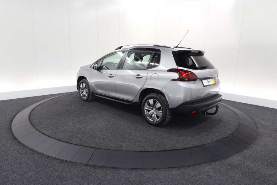 Peugeot 2008 PureTech 82 Blue Lion | Trekhaak | Panoramadak | Navigatie | Parkeersensoren | lage Kilometerstand