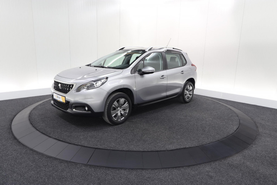 Peugeot 2008 PureTech 82 Blue Lion | Trekhaak | Panoramadak | Navigatie | Parkeersensoren | lage Kilometerstand