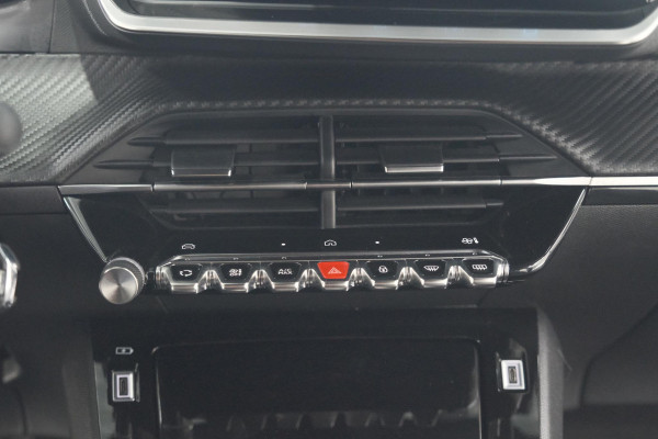 Peugeot 2008 Hybrid 136 e-DCS6 Allure | 360 Camera | Adaptieve Cruise Control | Dodehoekdetectie | Navigatie