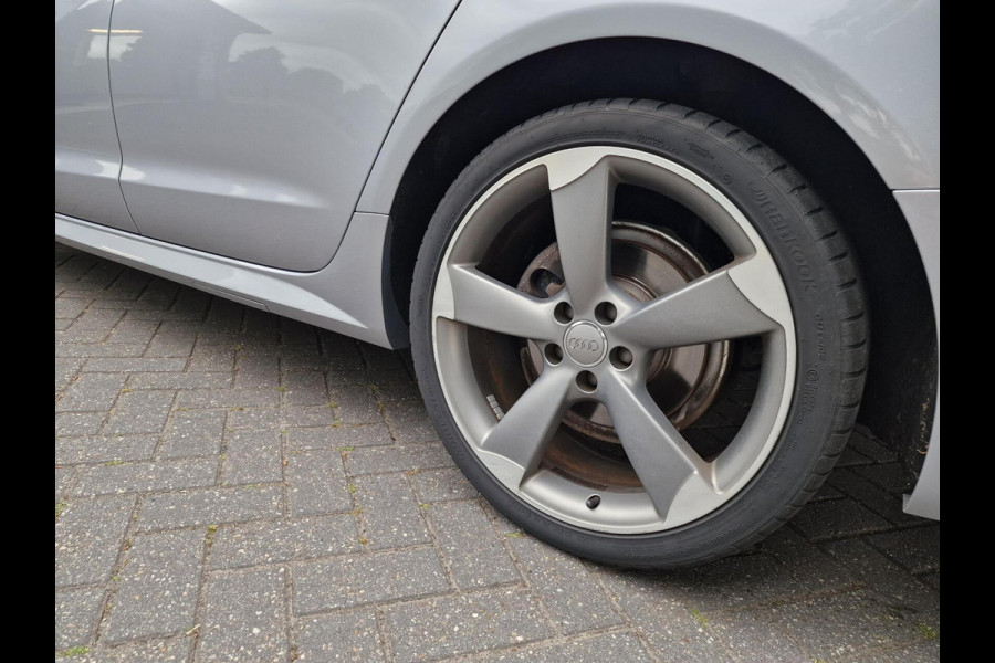 Audi A6 Avant 1.8 TFSI ultra S line Edition