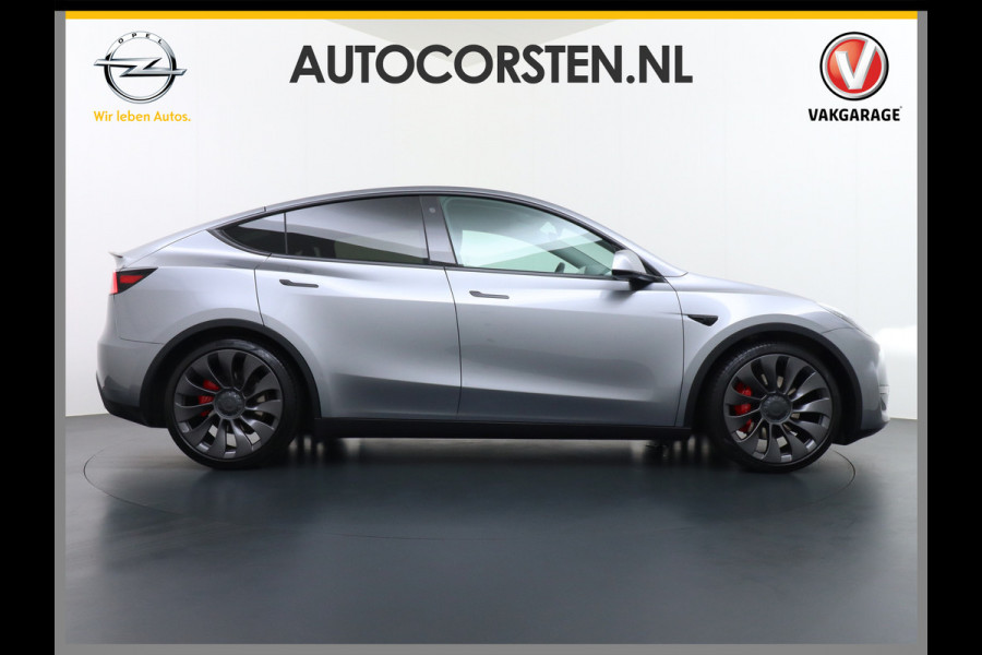 Tesla Model Y Performance 534pk 0-100 3,8 sec. AWD 78,1kWh Warmte-pomp 21"-lm FSD-Comp.3 AutoPilot Carbon-Spoiler Elekr.Achterklep AMD-Ryzen-i 3xCamera Navi LED ACC DAB Voorverwarmen interieur en Keyless via App One-Pedal-Drive Rode Remklauwen Garantie op Accu 13-04-2031 maz. 192.000km max. 250Kw laadvermogen !