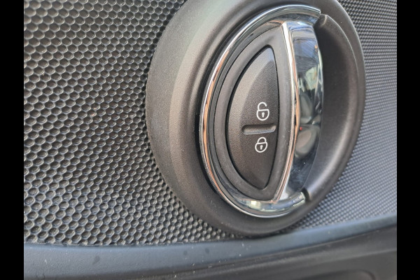 MINI Clubman 1.5 Cooper Salt Business | Airco | Trekhaak | Navi | Cruise | PDC |
