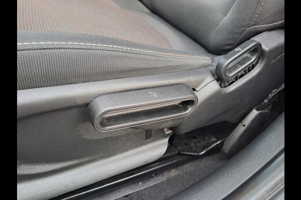 MINI Clubman 1.5 Cooper Salt Business | Airco | Trekhaak | Navi | Cruise | PDC |