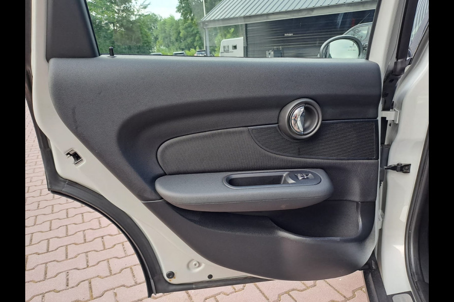 MINI Clubman 1.5 Cooper Salt Business | Airco | Trekhaak | Navi | Cruise | PDC |