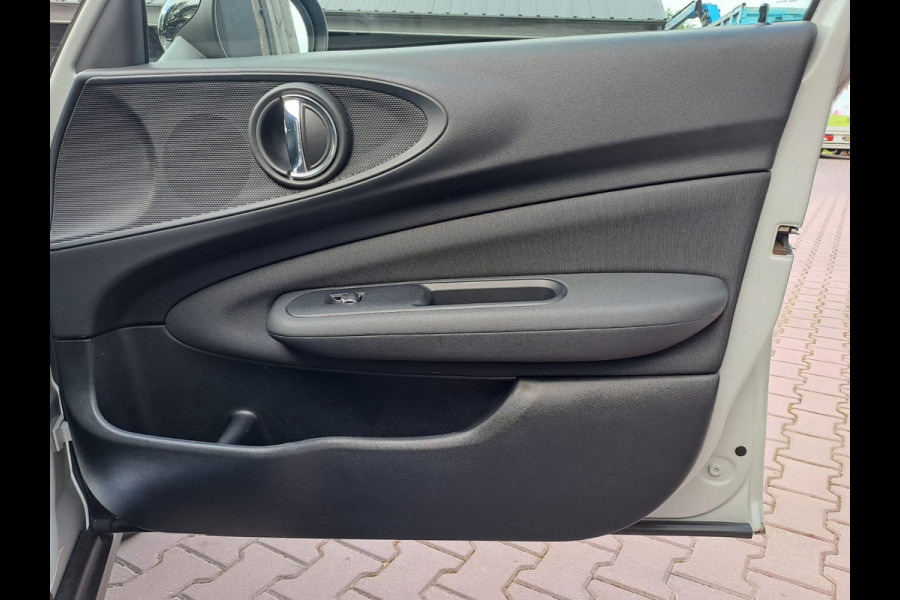MINI Clubman 1.5 Cooper Salt Business | Airco | Trekhaak | Navi | Cruise | PDC |