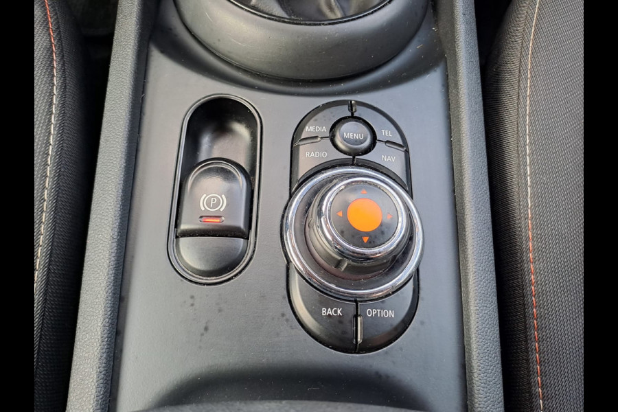 MINI Clubman 1.5 Cooper Salt Business | Airco | Trekhaak | Navi | Cruise | PDC |
